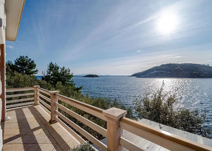 Apartment Meri By Guide Blato (Korcula)